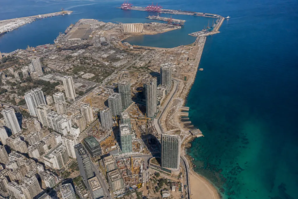joint venture vs acquisition lebanon